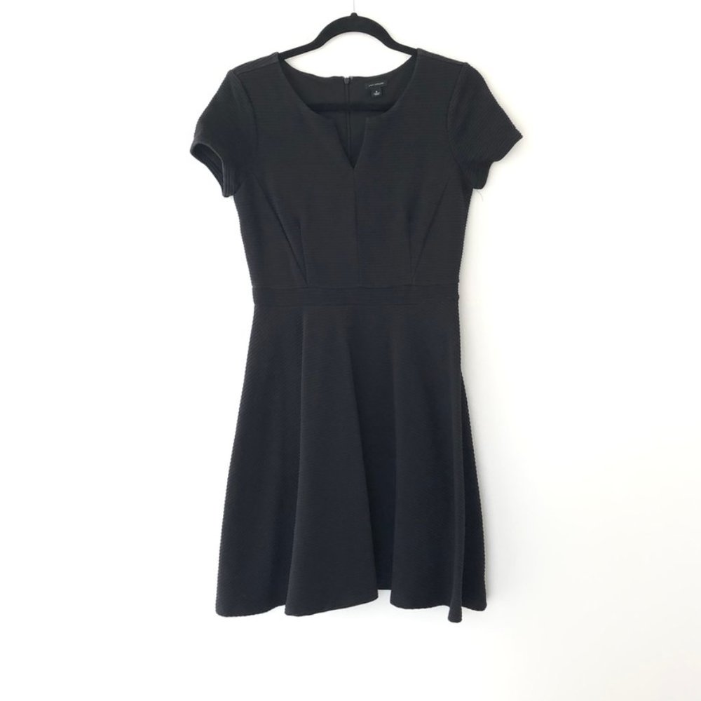 Ann Taylor Fit and Flare Ribbed Short Sleeve Dress